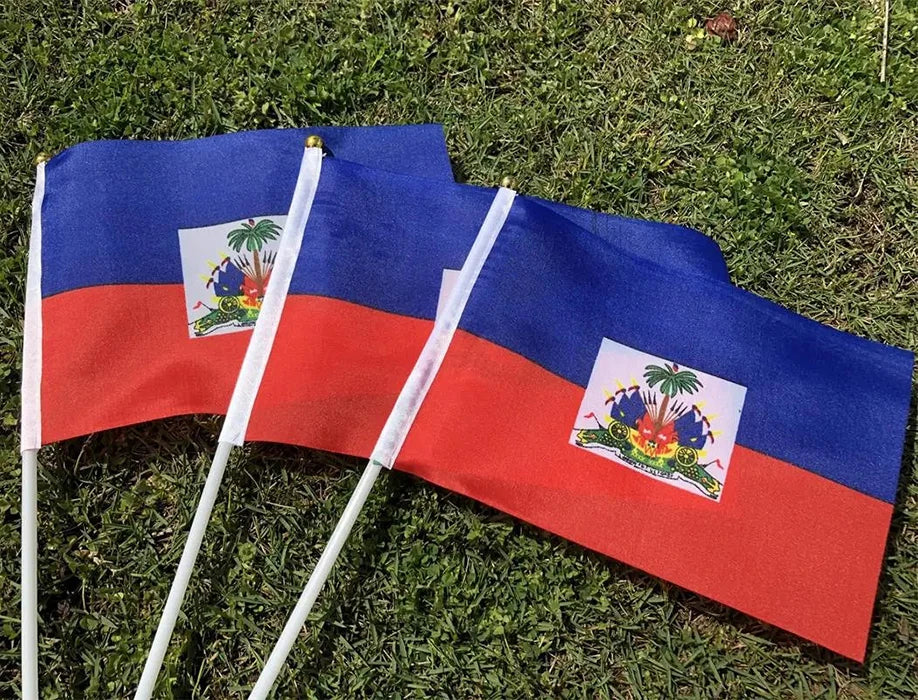 Drapeau à Main Haïti